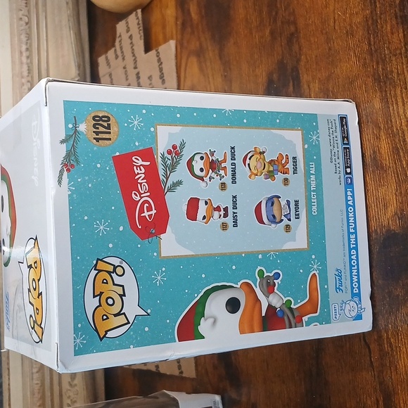 Funko Disney Donald Duck Holiday Christmas Figure - Picture 5 of 8